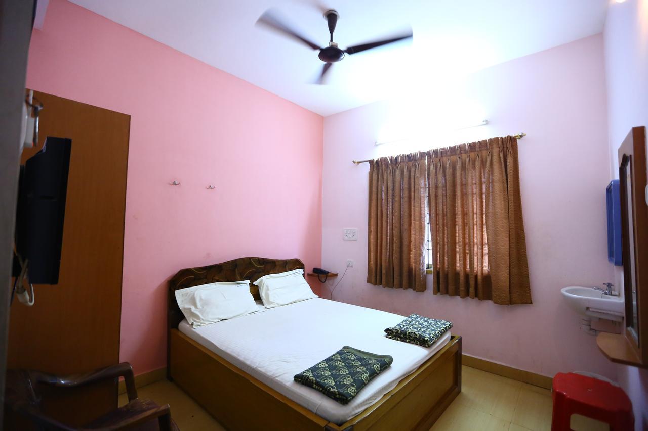 Abirami Residency Hotel Tirukkadaiyur Kültér fotó